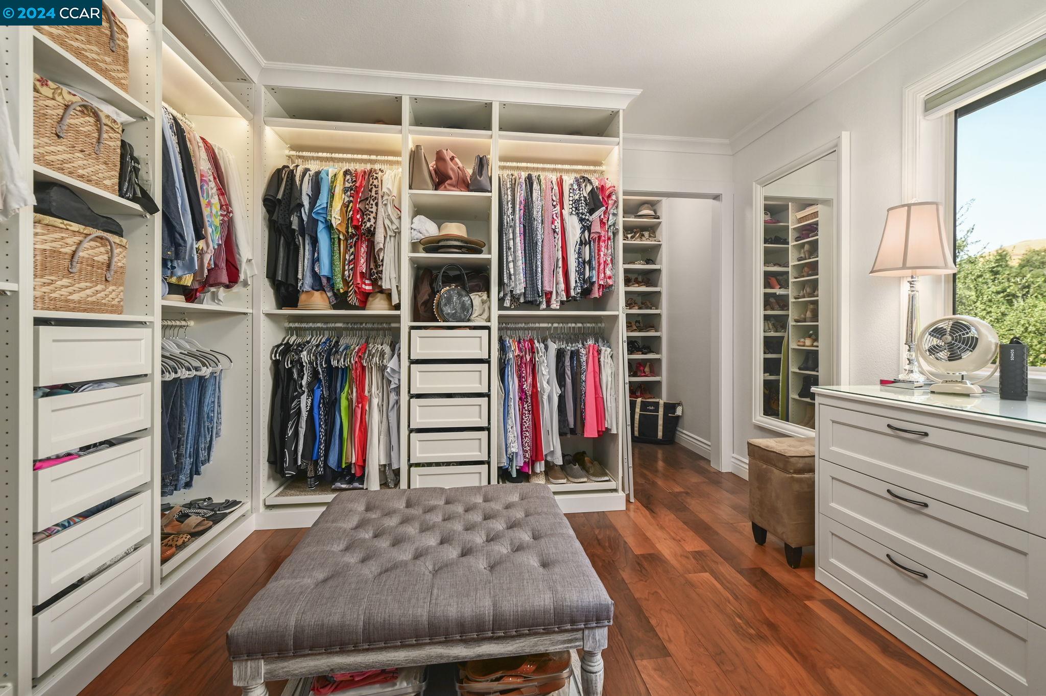 307 Amelia Ln