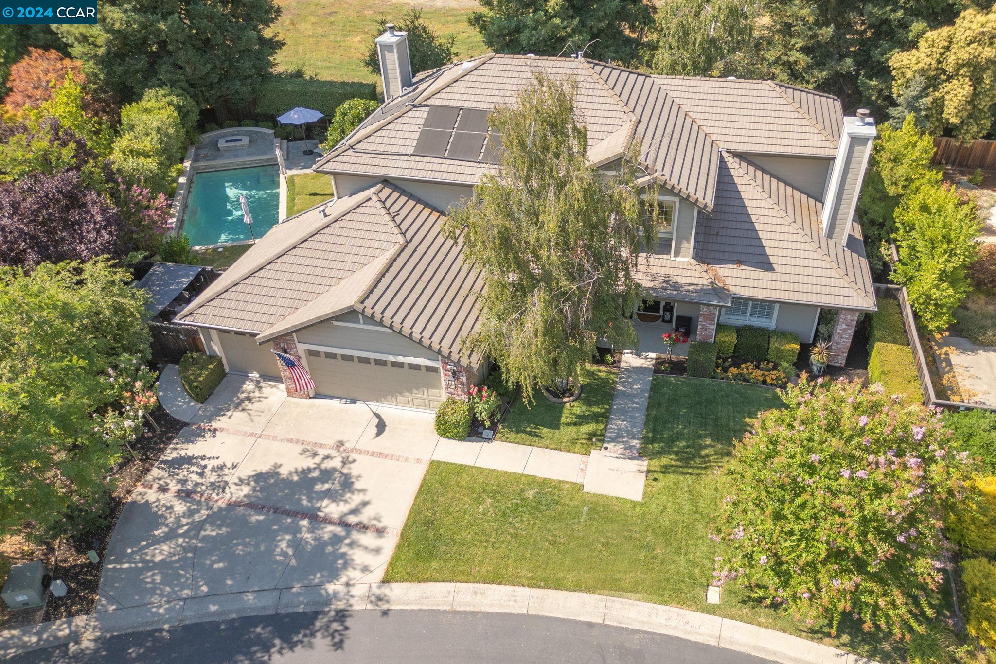307 Amelia Ln