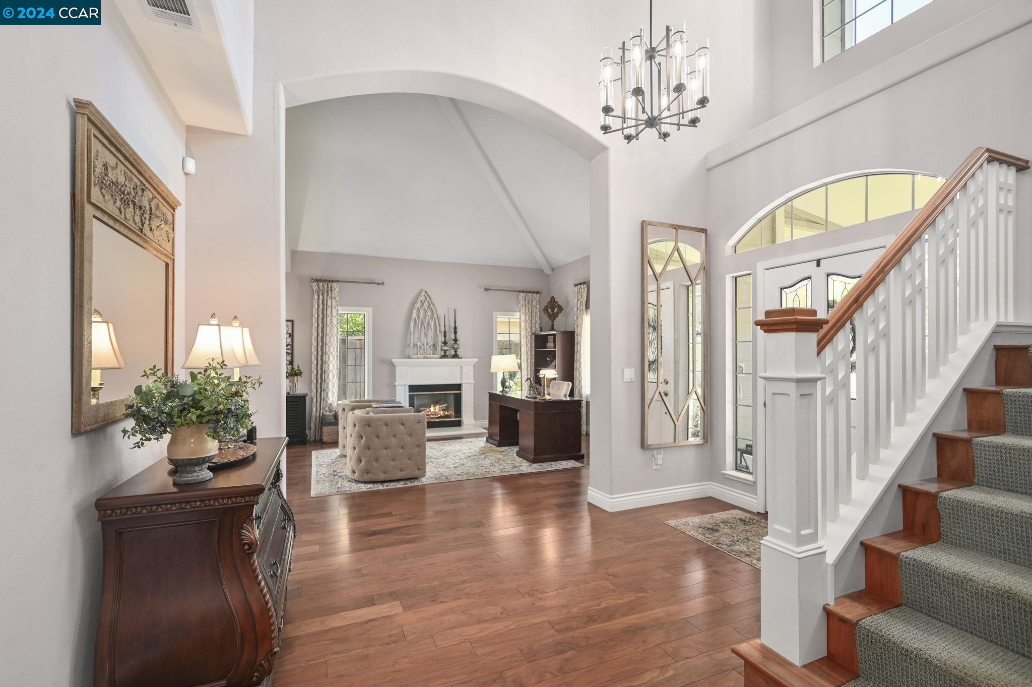 307 Amelia Ln