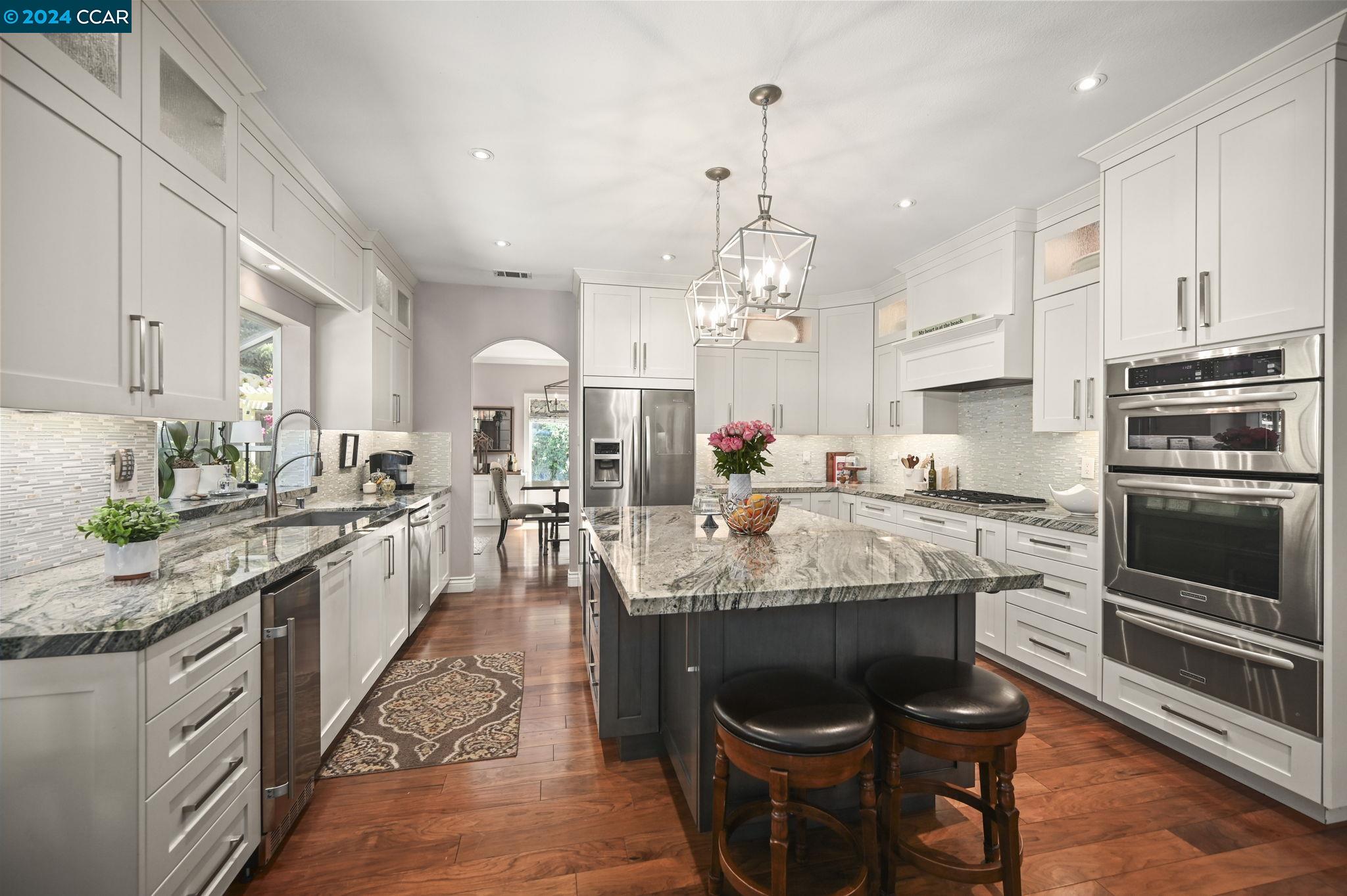 307 Amelia Ln