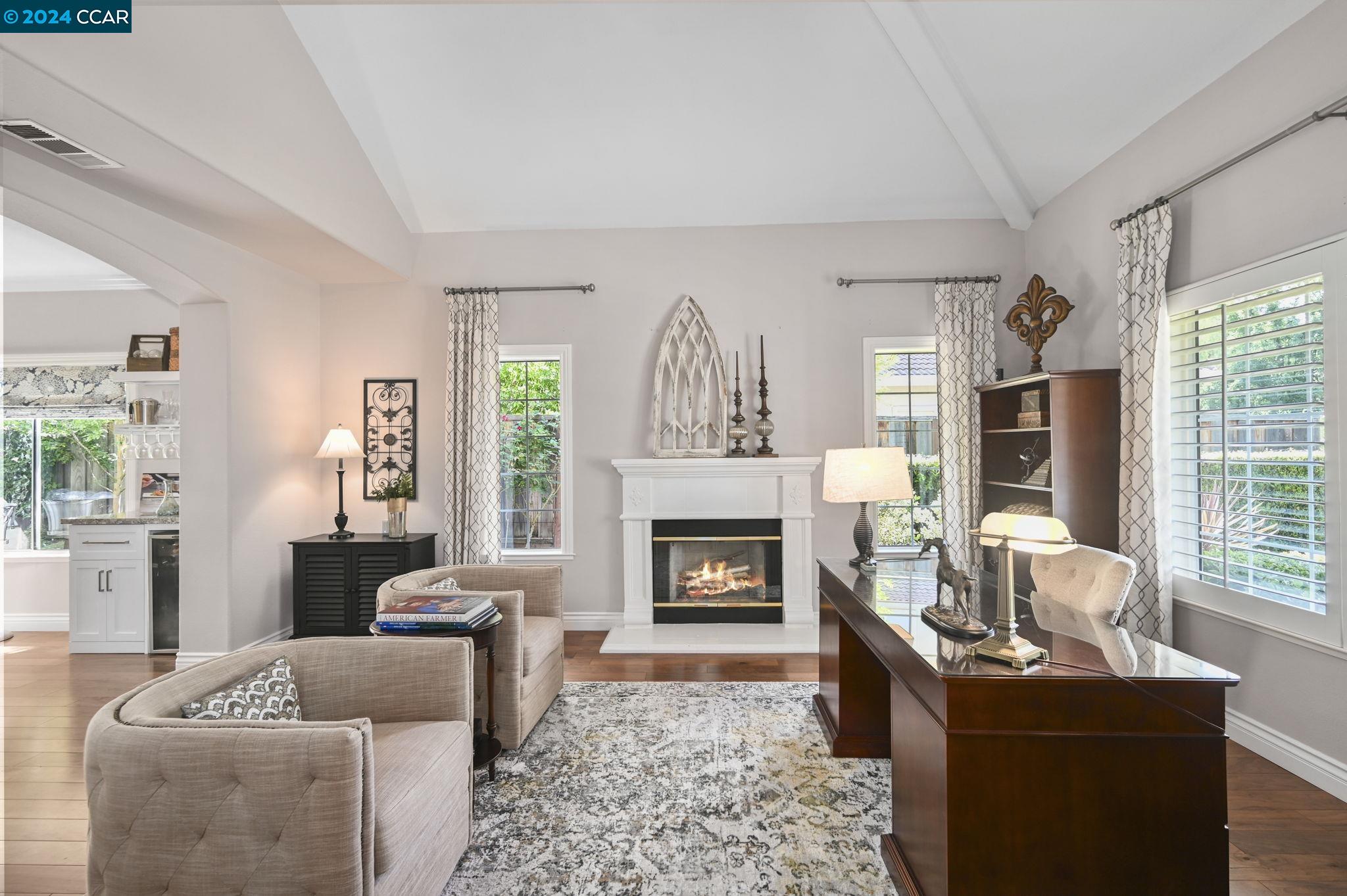 307 Amelia Ln