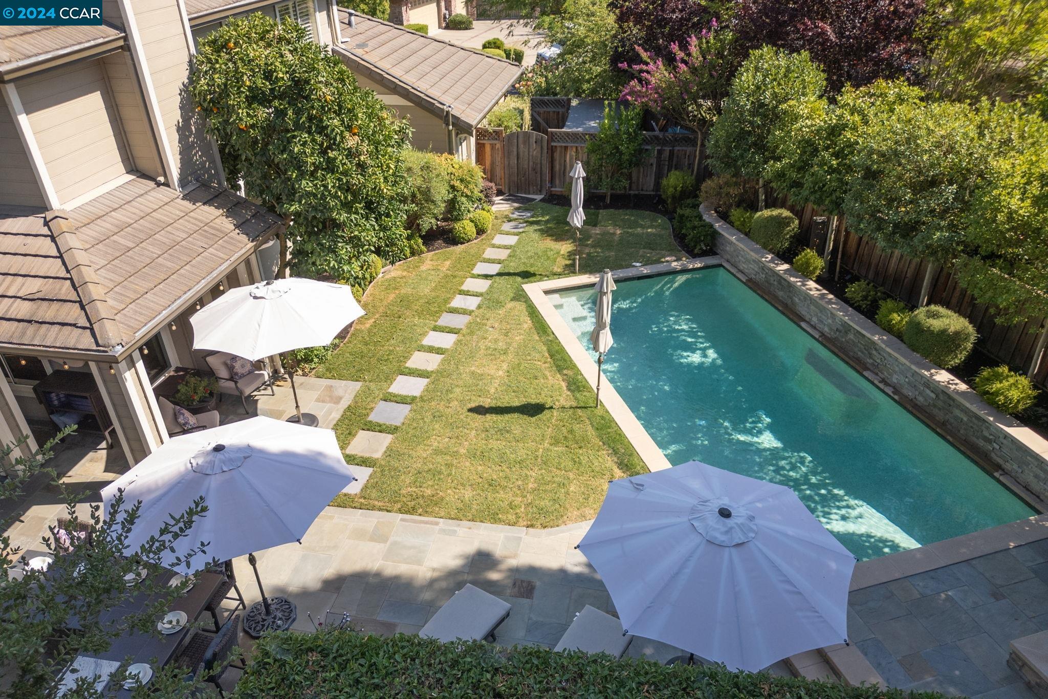 307 Amelia Ln