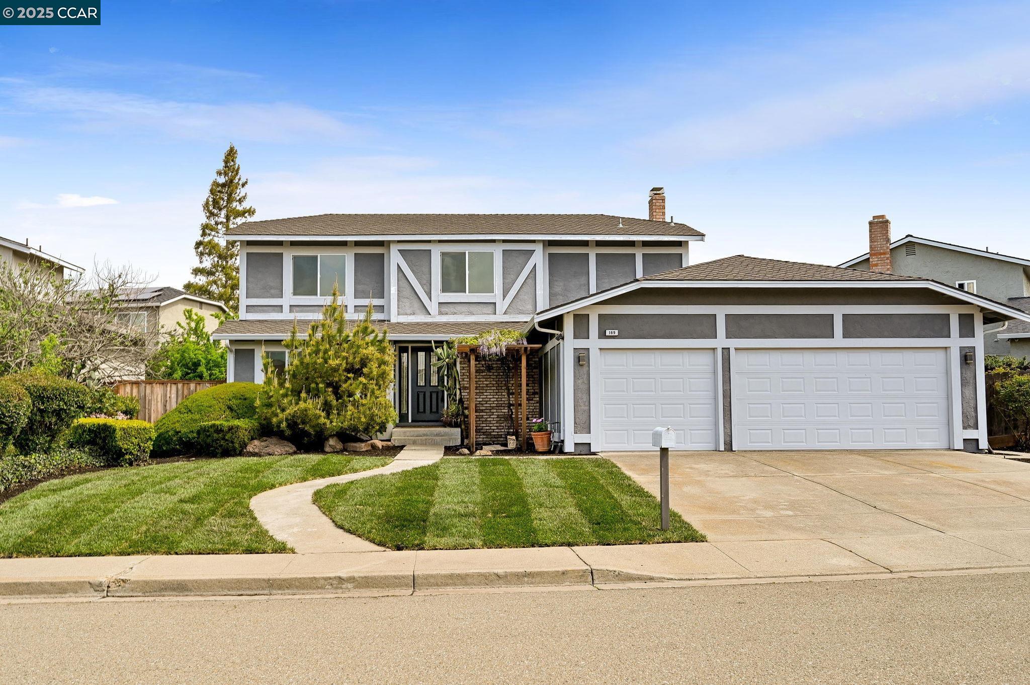 169 Pebble Pl