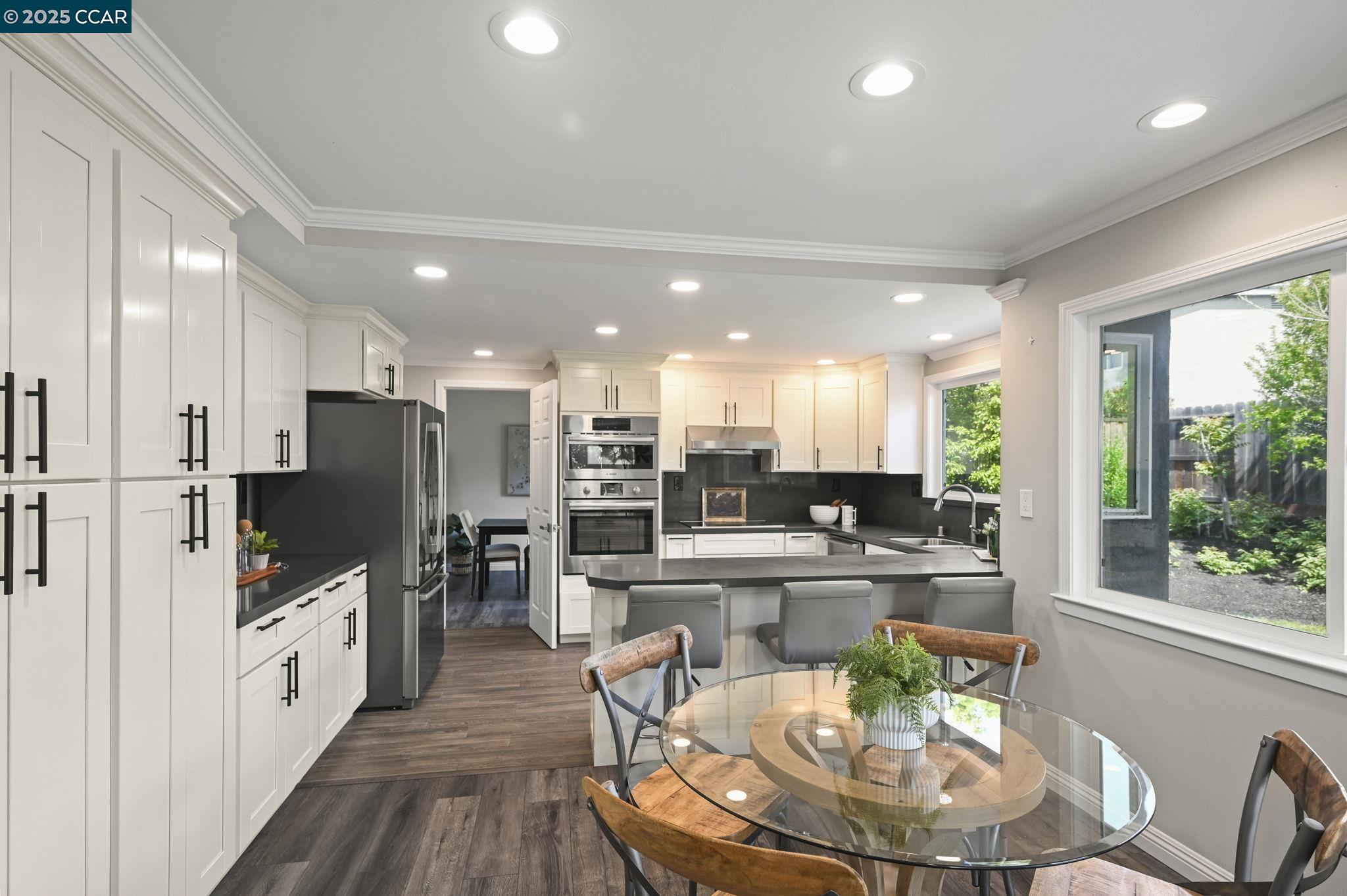 169 Pebble Pl
