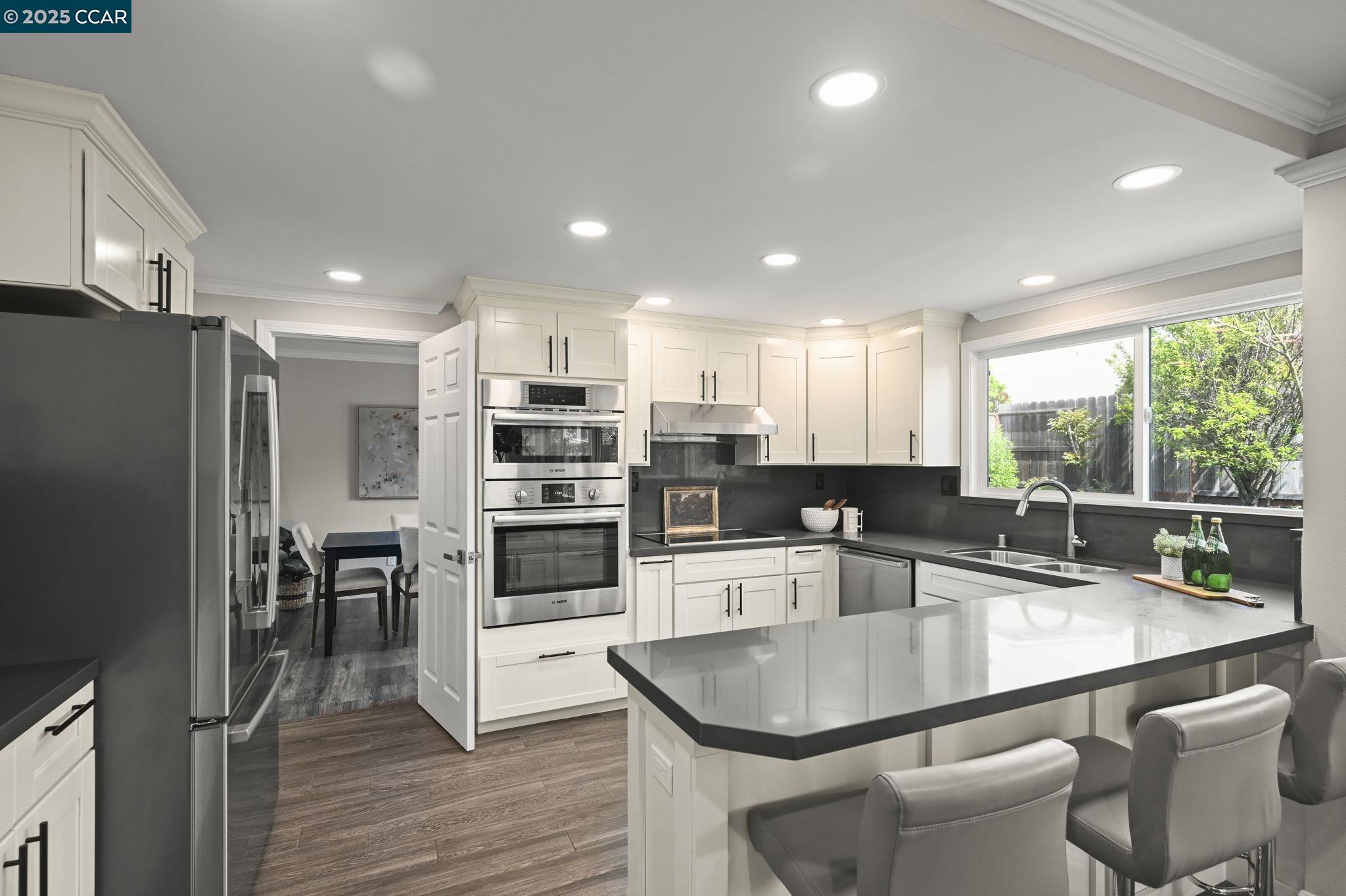 169 Pebble Pl