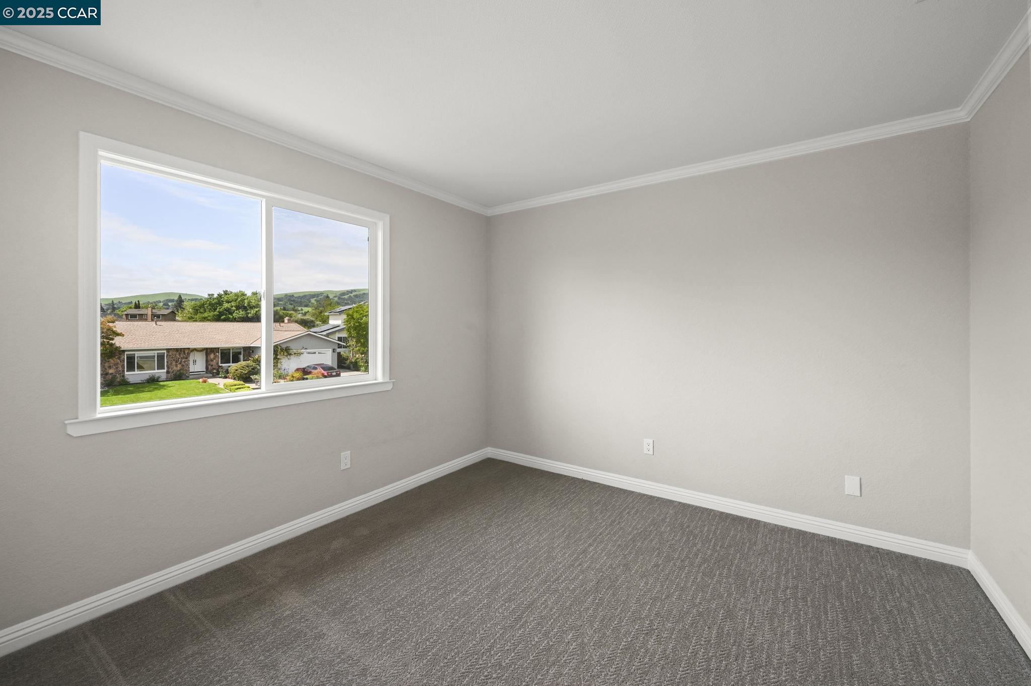 169 Pebble Pl