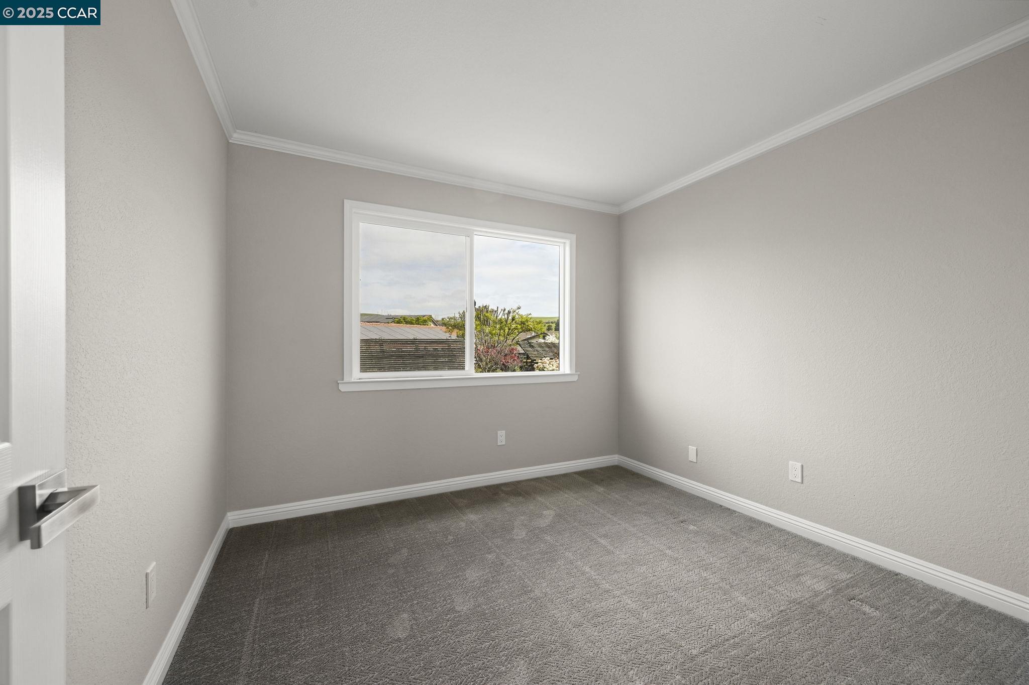 169 Pebble Pl