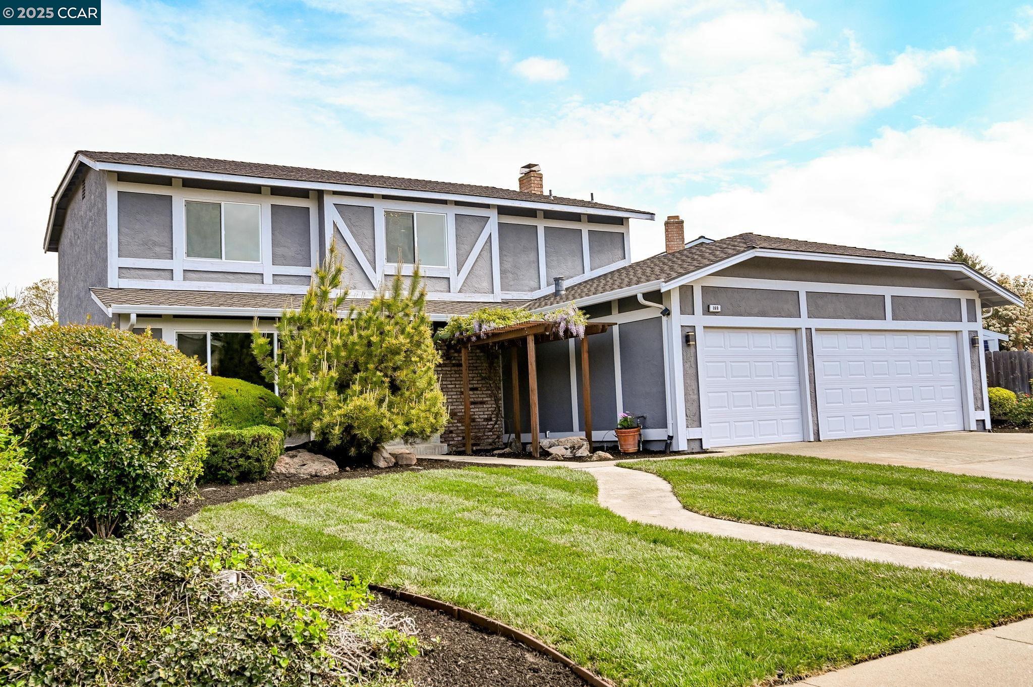 169 Pebble Pl