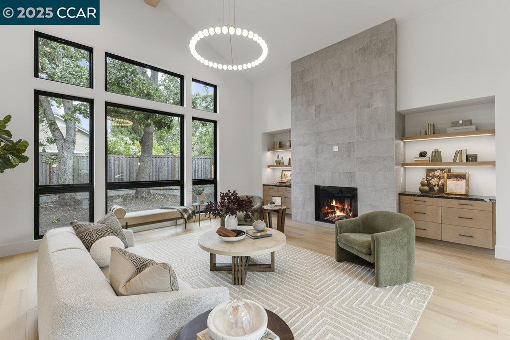 11 Willowmere Rd
