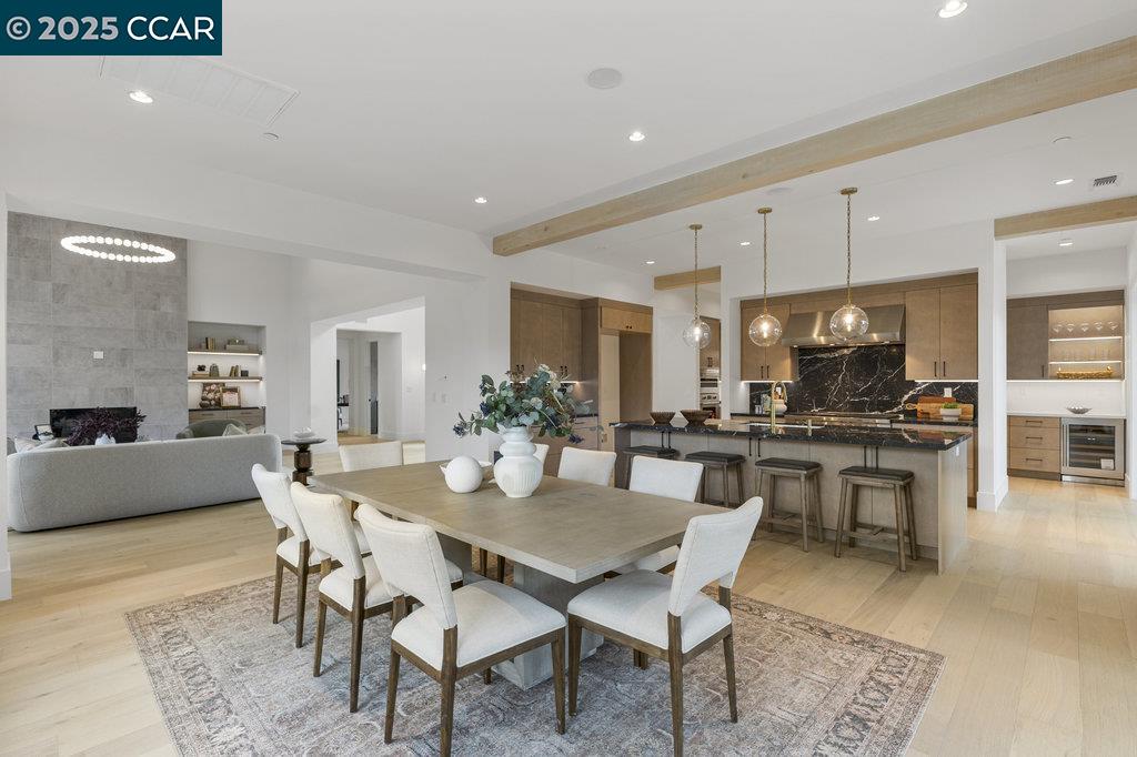 11 Willowmere Rd