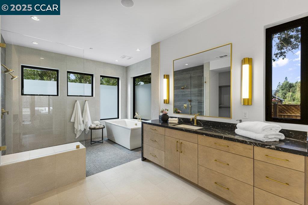 11 Willowmere Rd