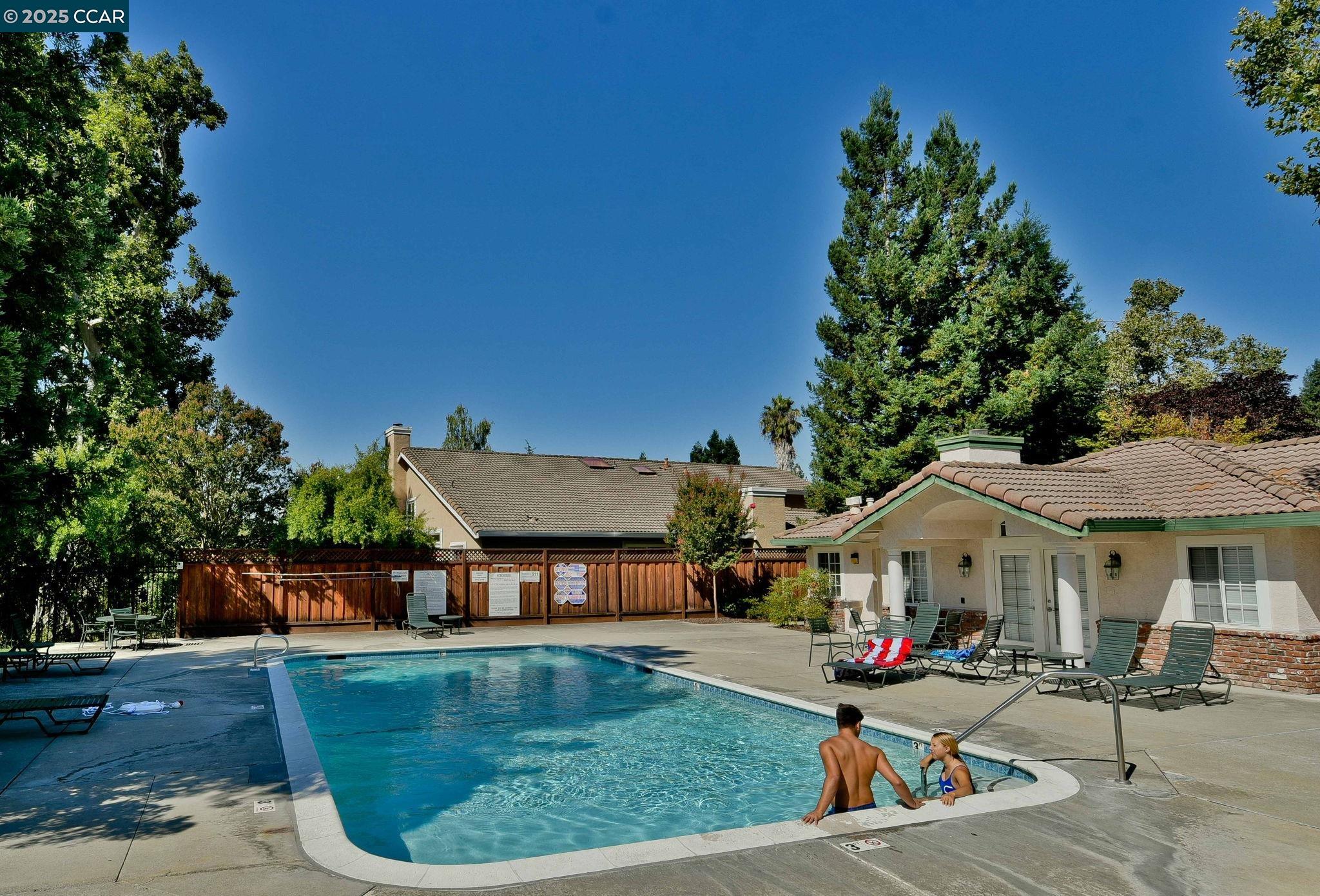 320 Deepcreek Ct