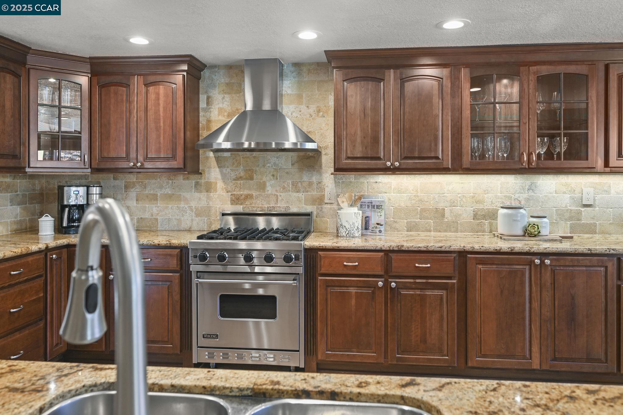 320 Deepcreek Ct