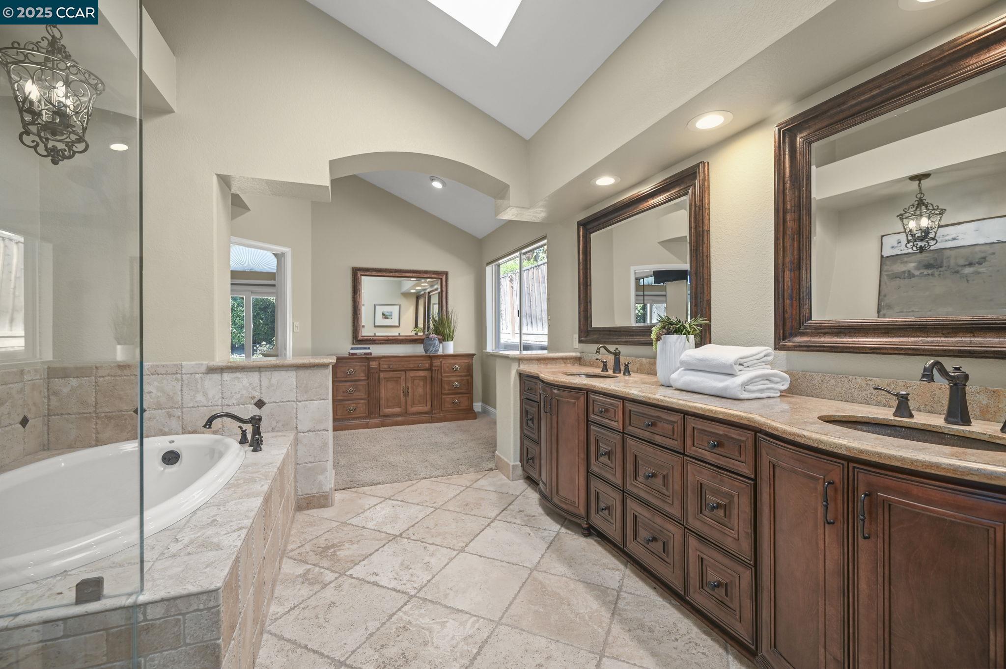 320 Deepcreek Ct