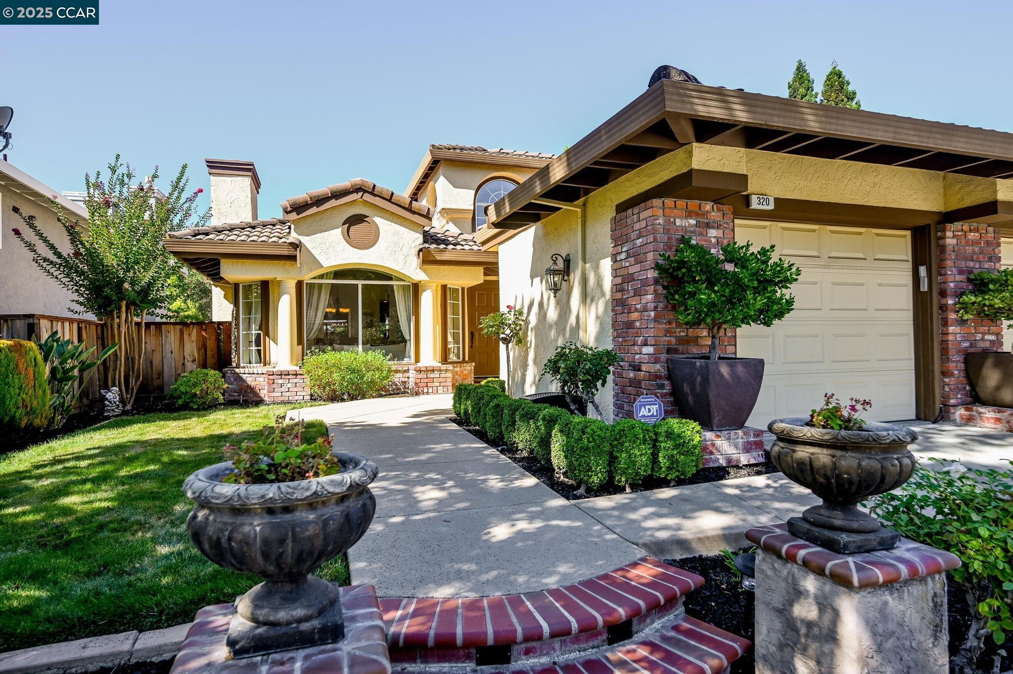 320 Deepcreek Ct