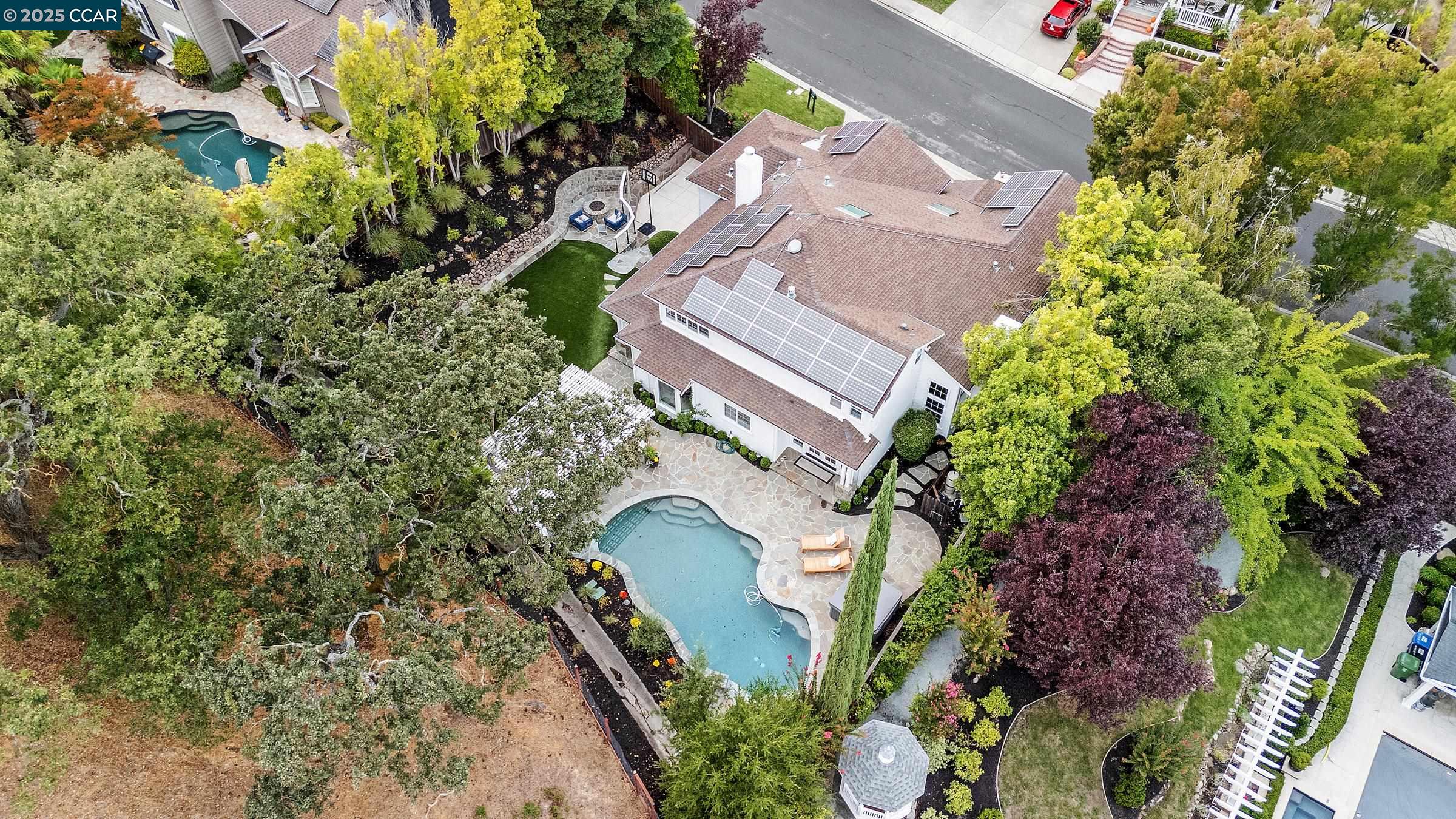 102 Leafield Rd