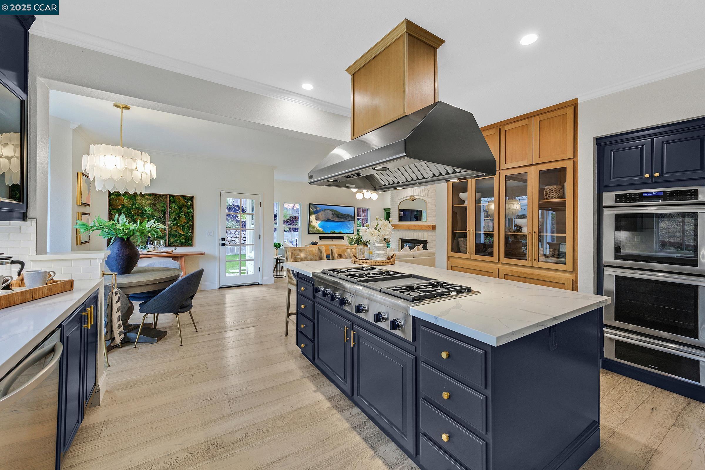 102 Leafield Rd