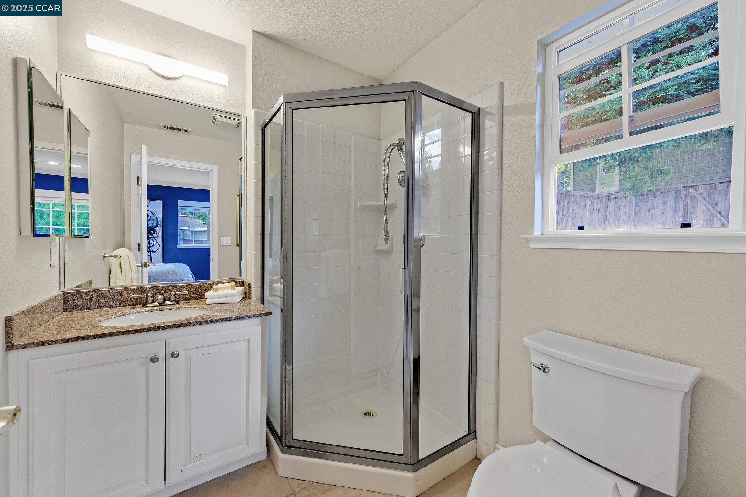 102 Leafield Rd