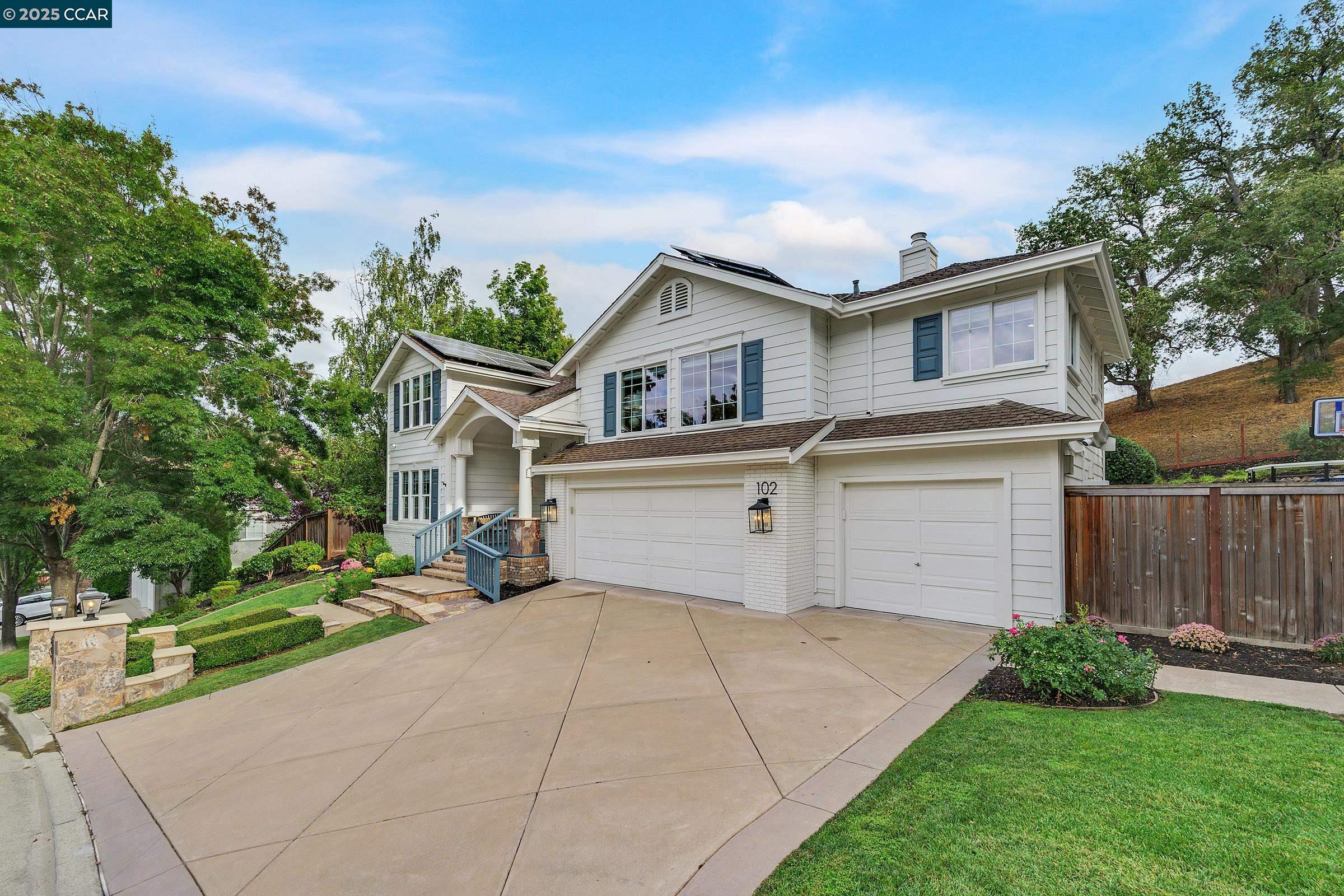 102 Leafield Rd