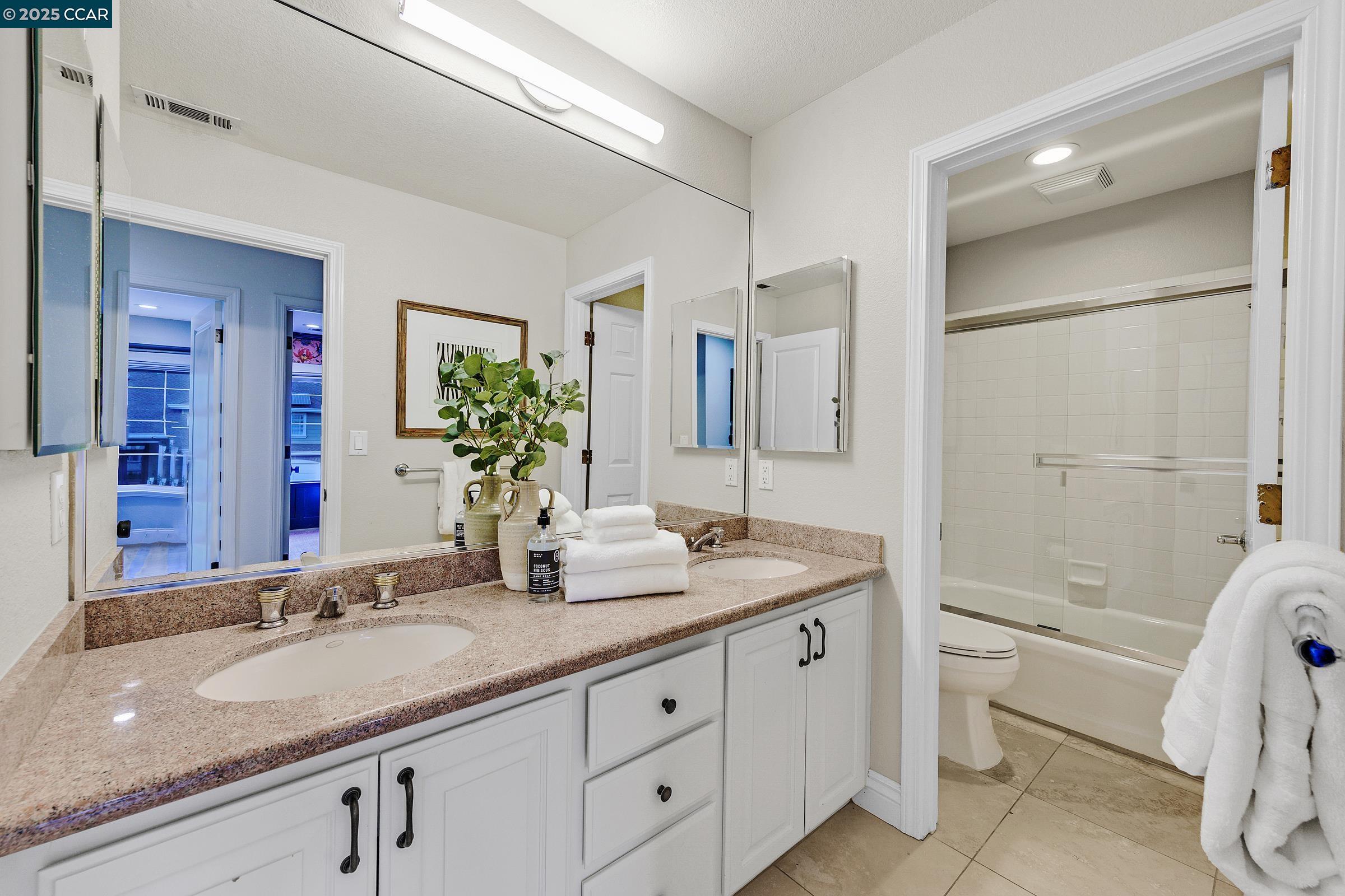 102 Leafield Rd