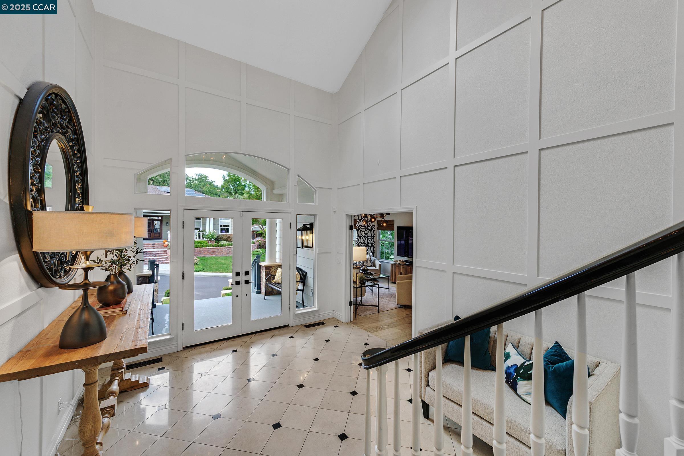 102 Leafield Rd
