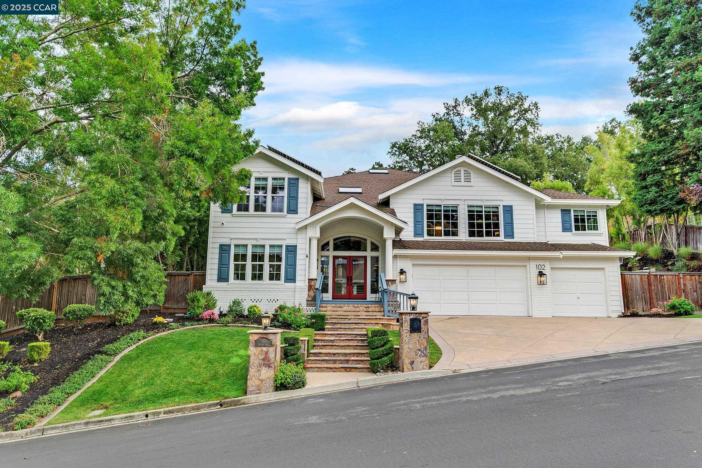 102 Leafield Rd
