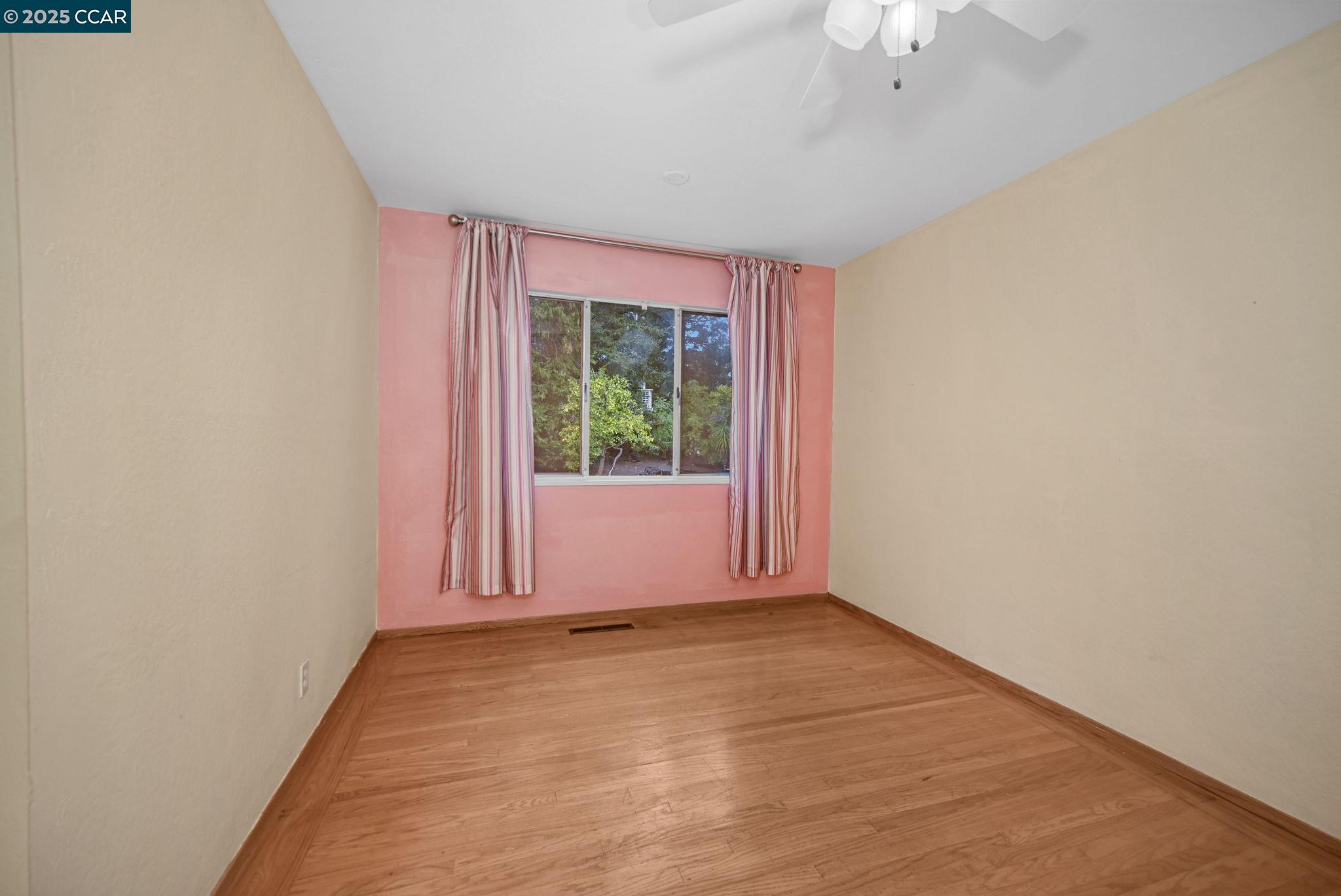 24 Kingston Pl