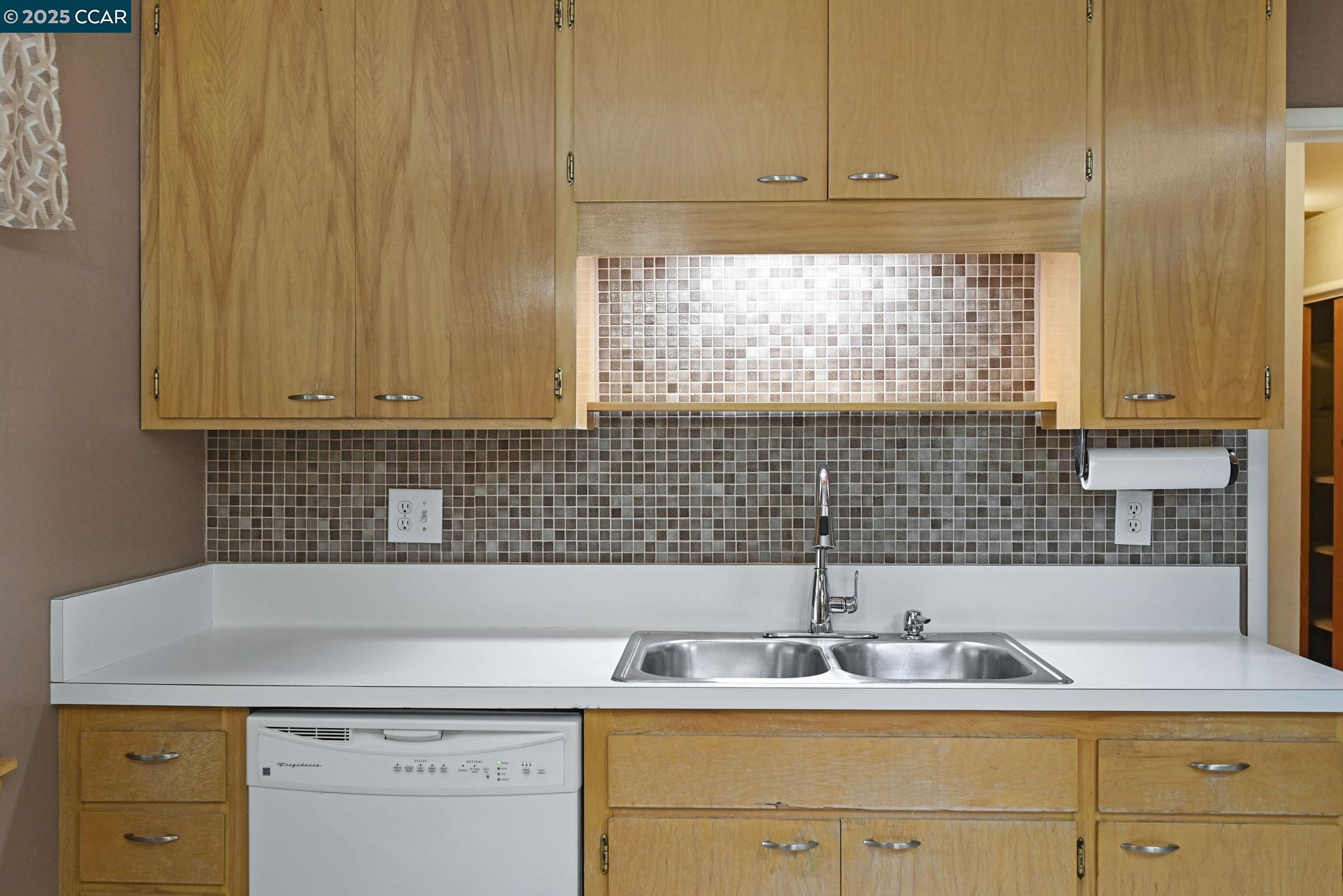 24 Kingston Pl
