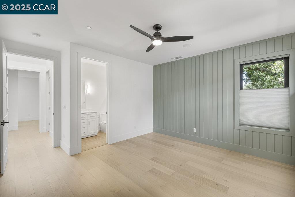 11 Willowmere Rd