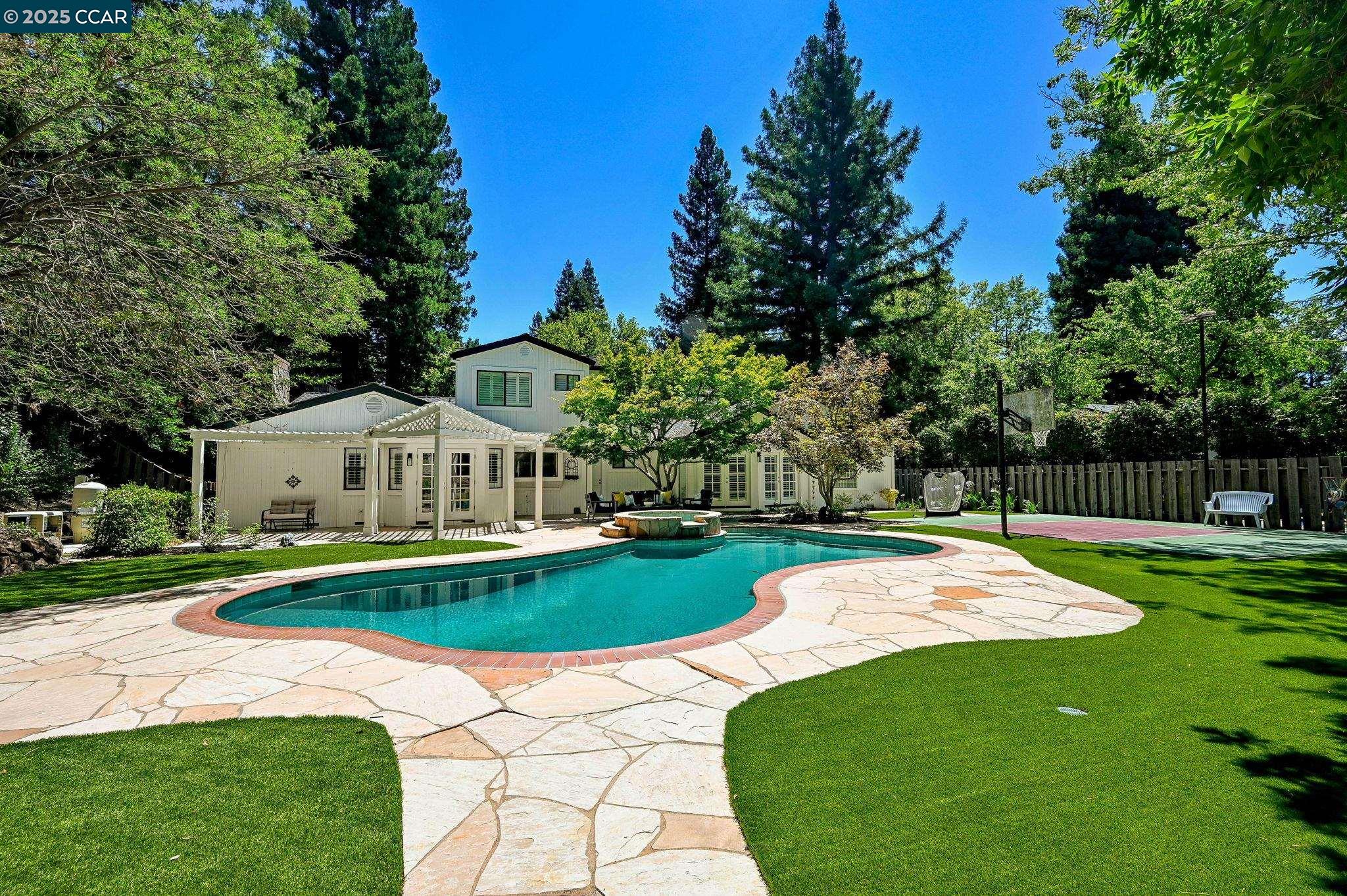 2145 Deer Oak Way, Danville