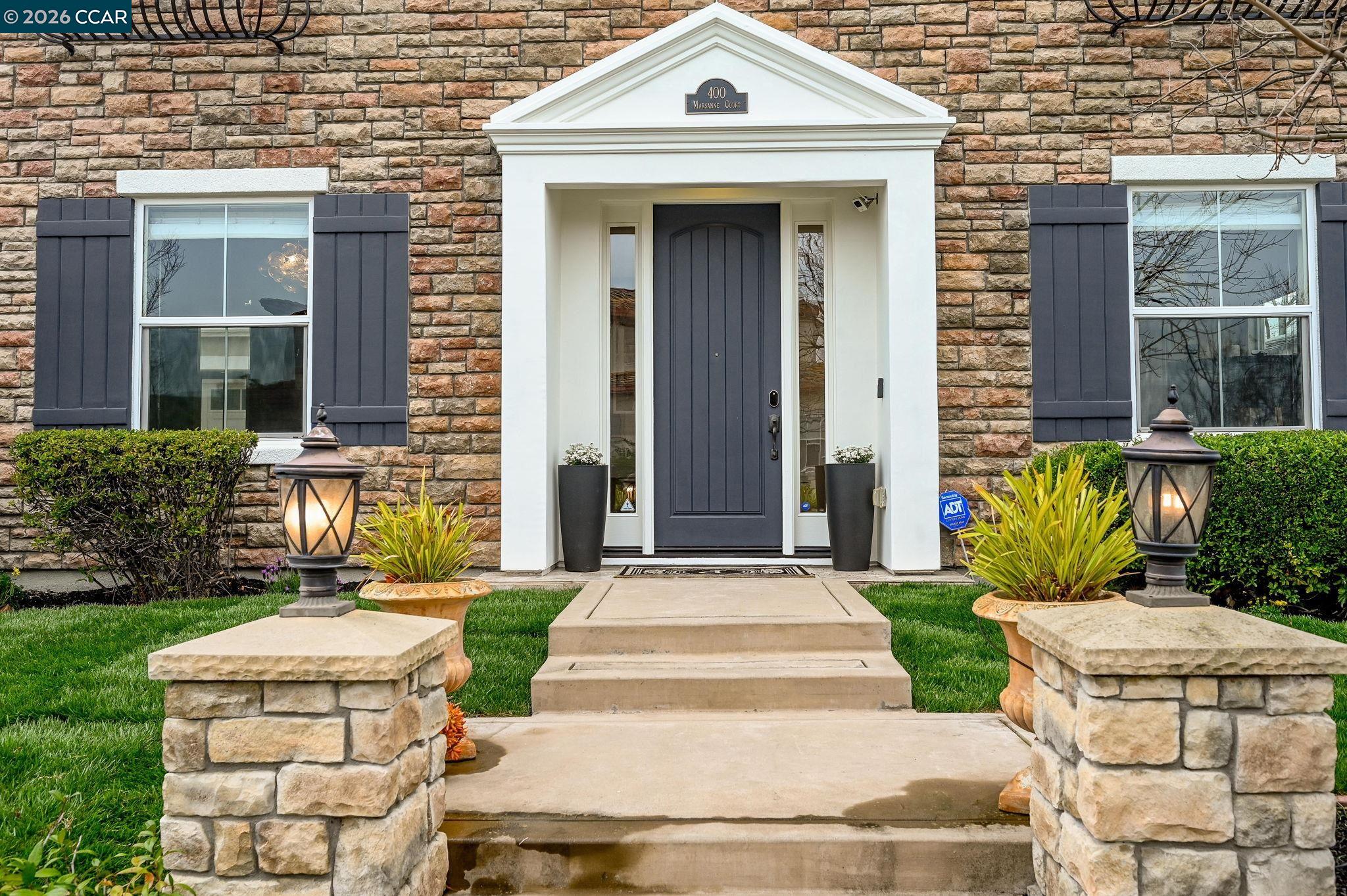 400 Marsanne Ct