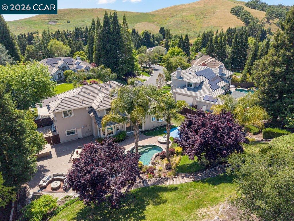 209 Fieldcrest Ct