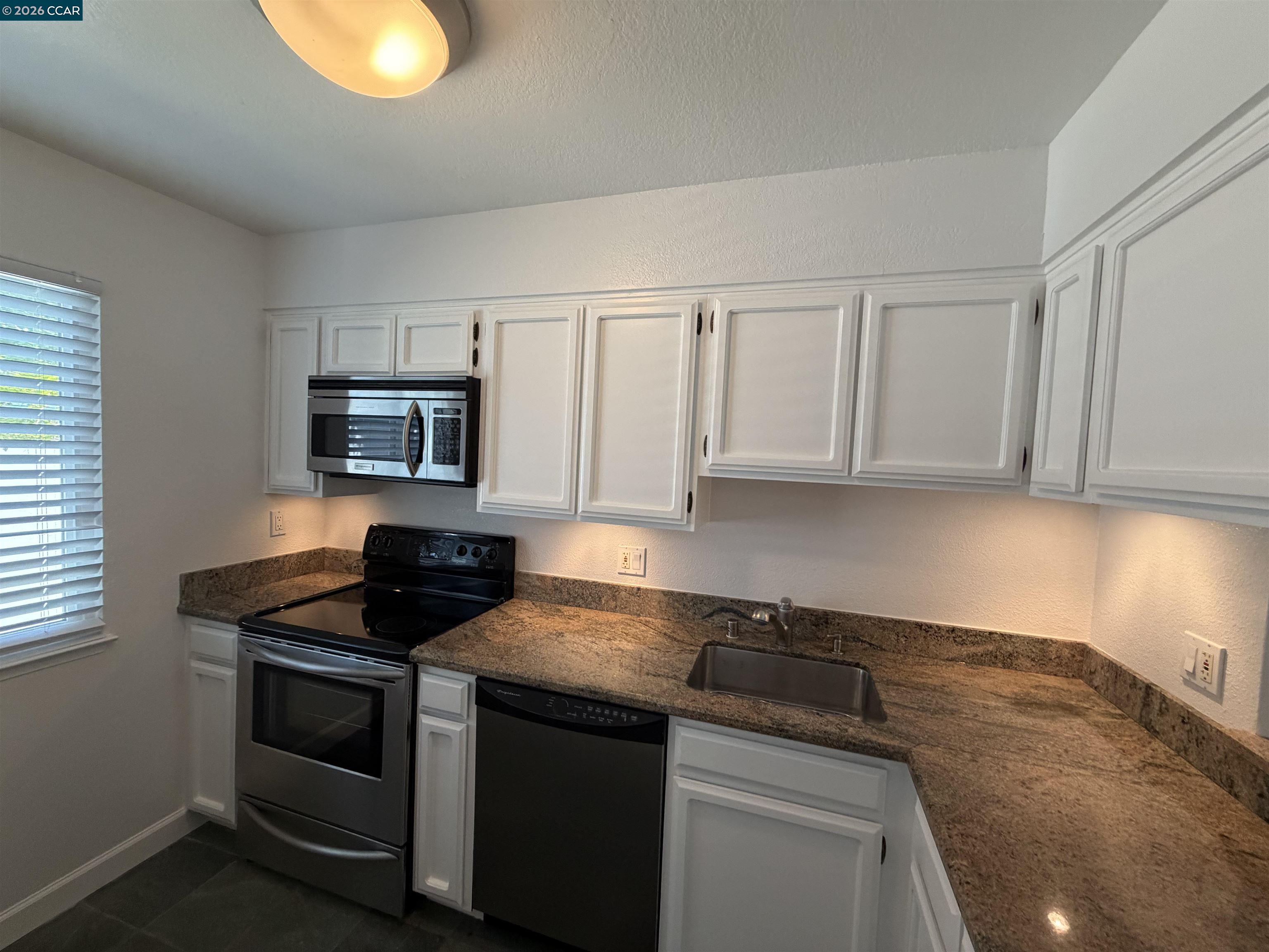 401 Old Orchard Ct