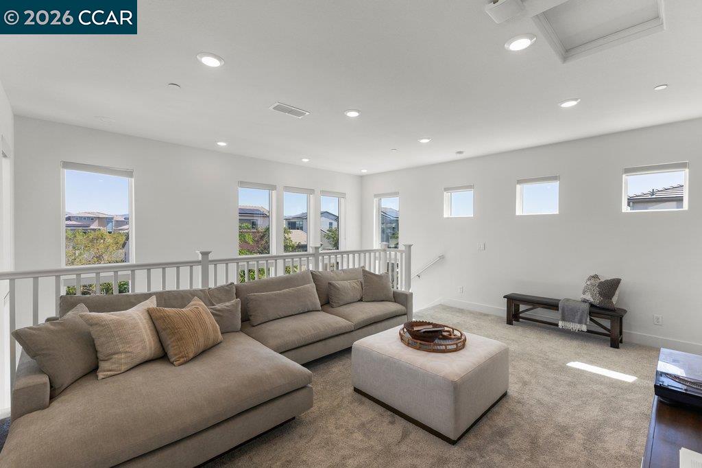 5772 Juniper Way