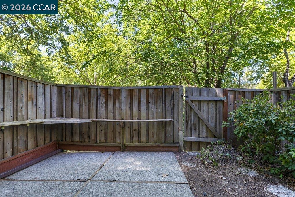 401 Old Orchard Ct