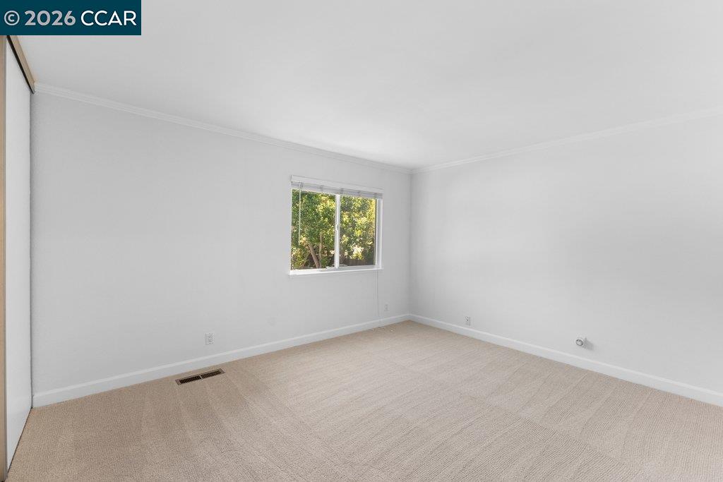 401 Old Orchard Ct
