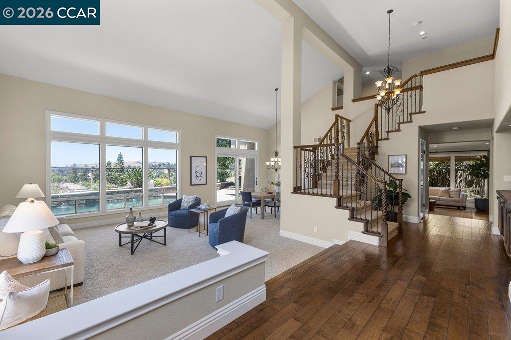 318 Sunset Dr