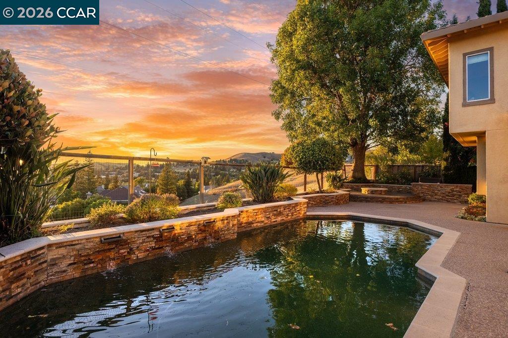 318 Sunset Dr Danville CA