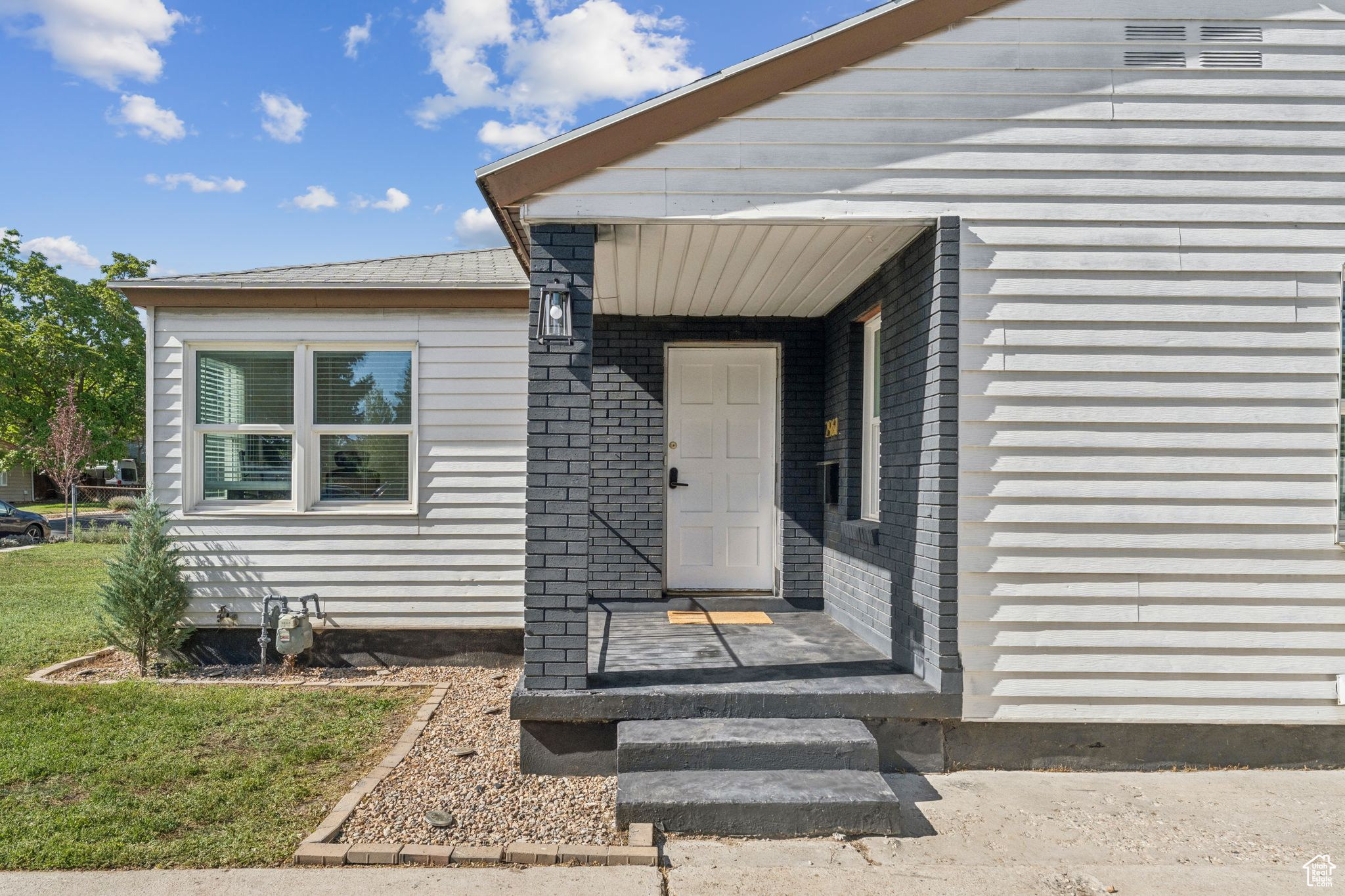 2961 S BLAIR ST