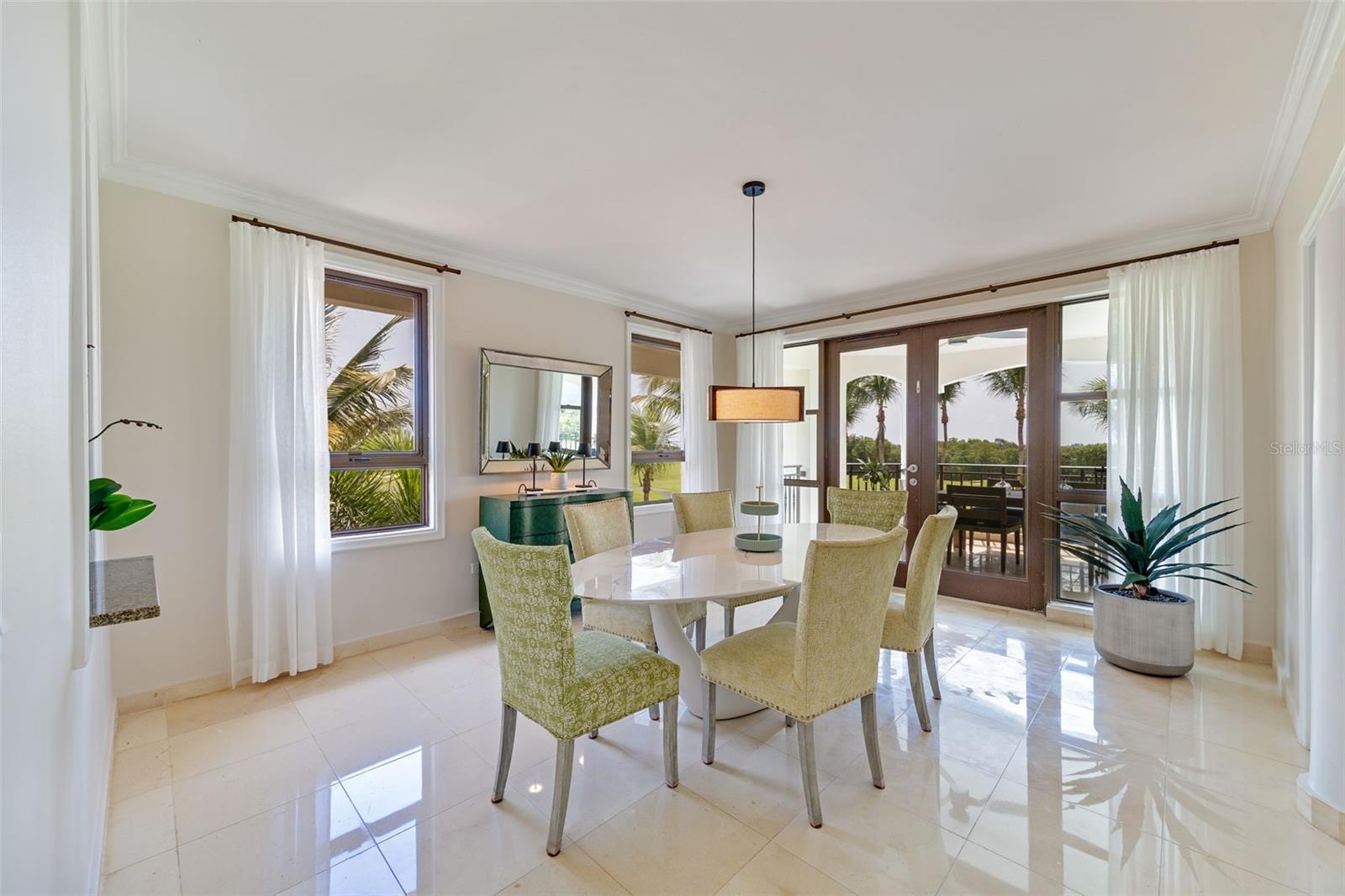 400 COCO BEACH BOULEVARD