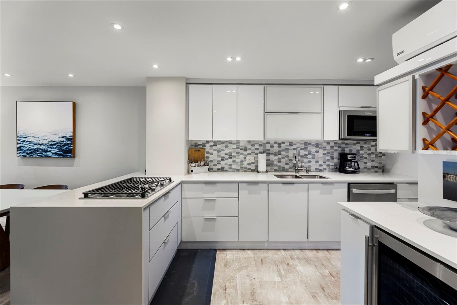 carretera 693 VILLAS DE PLAYA 2 #S-1