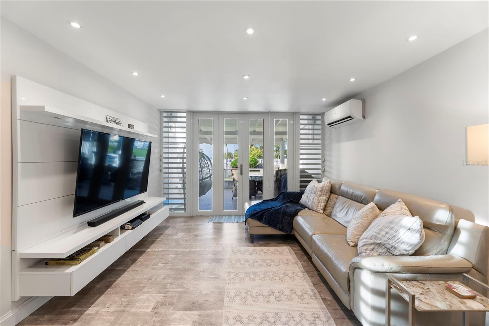 carretera 693 VILLAS DE PLAYA 2 #S-1