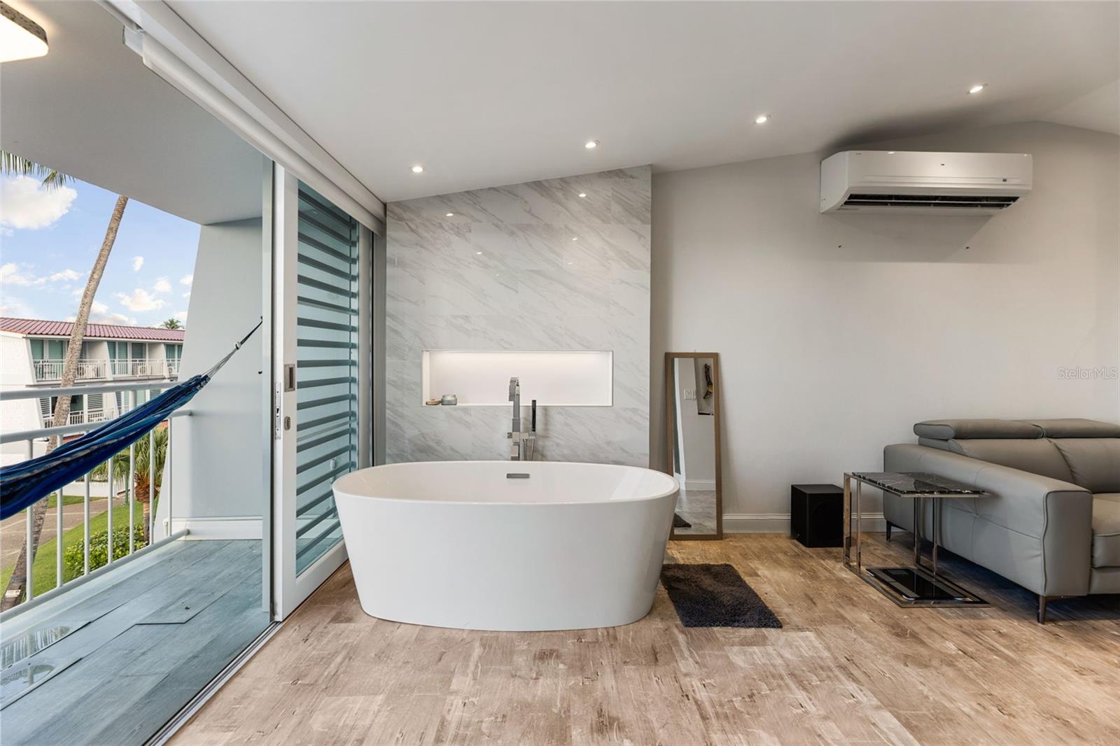 carretera 693 VILLAS DE PLAYA 2 #S-1