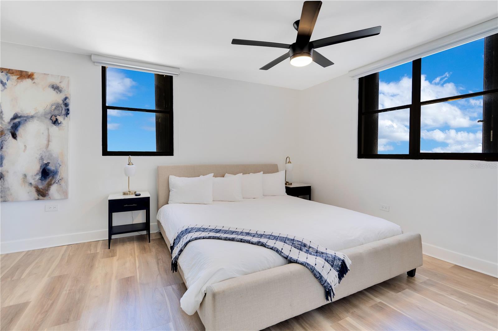 2368 CALLE LAUREL #7-E