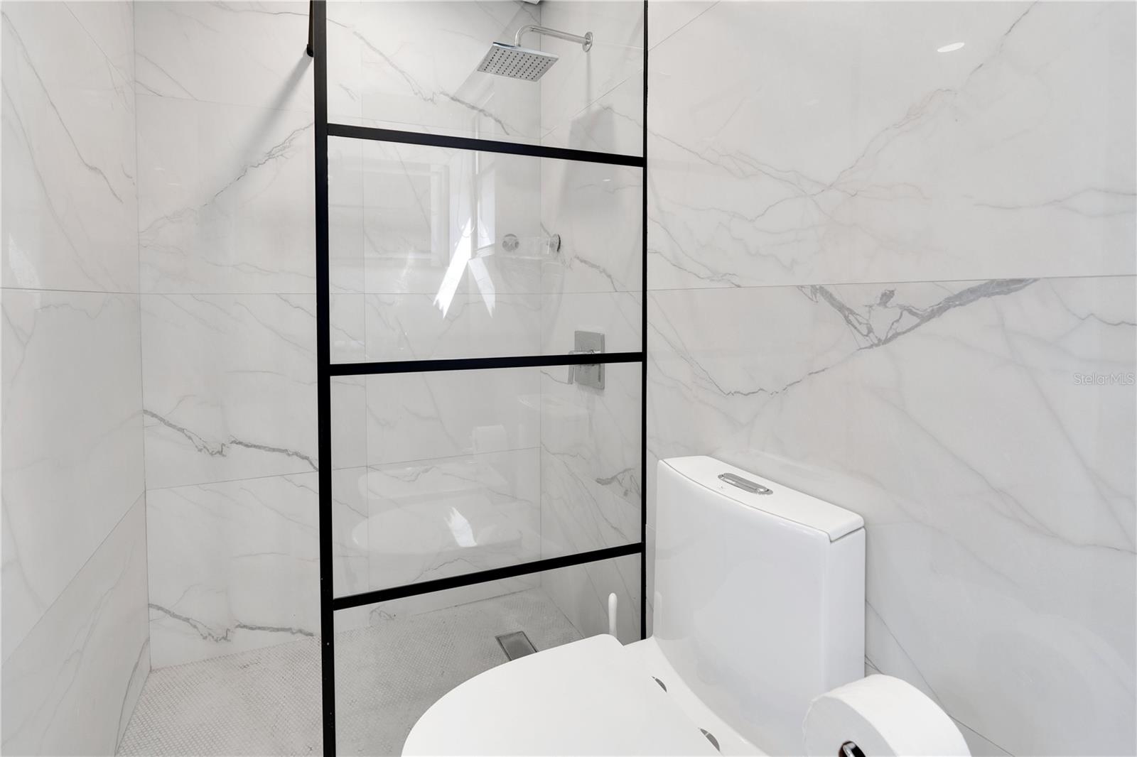 2368 CALLE LAUREL #7-E