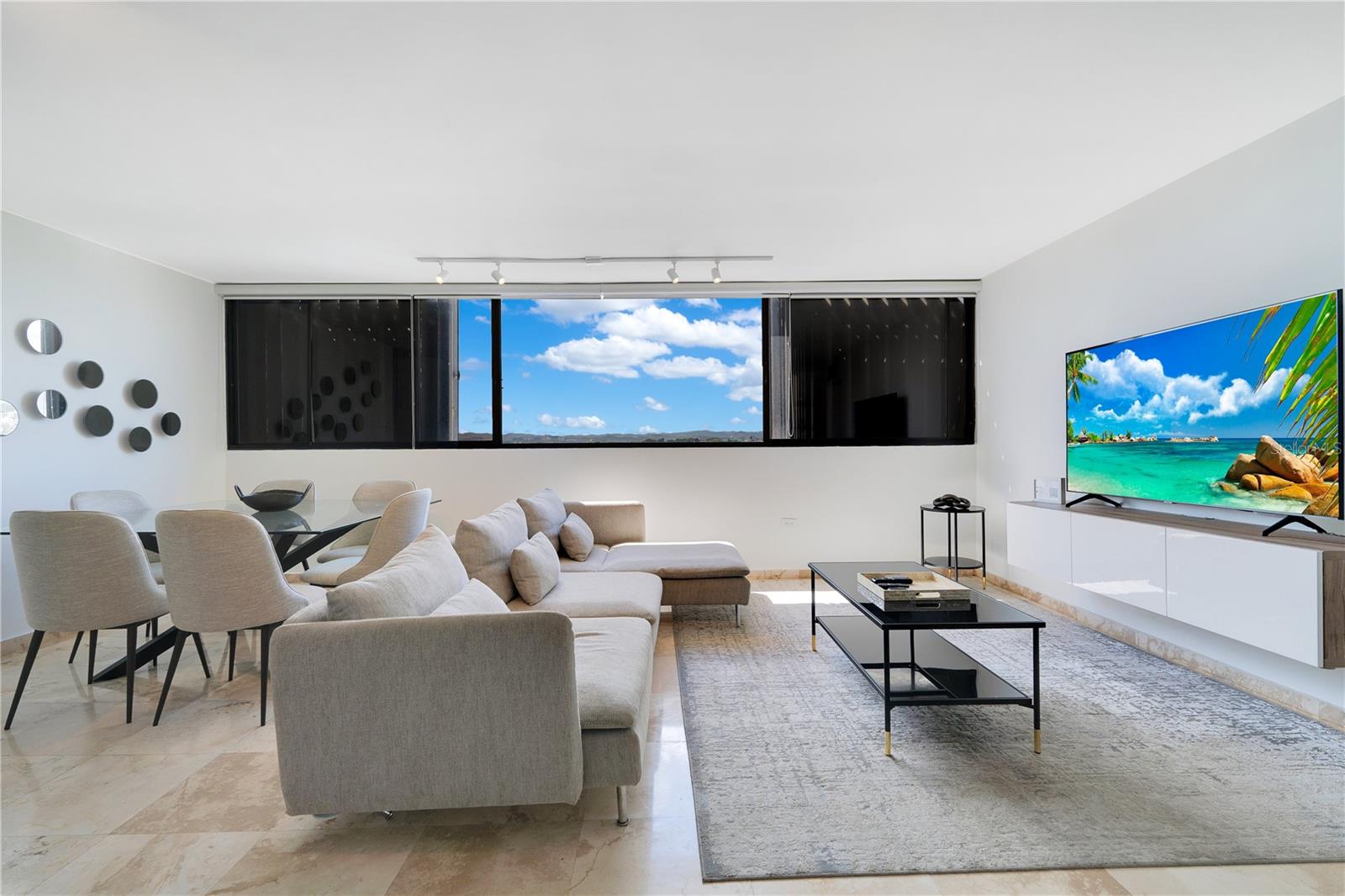 2368 CALLE LAUREL #7-E
