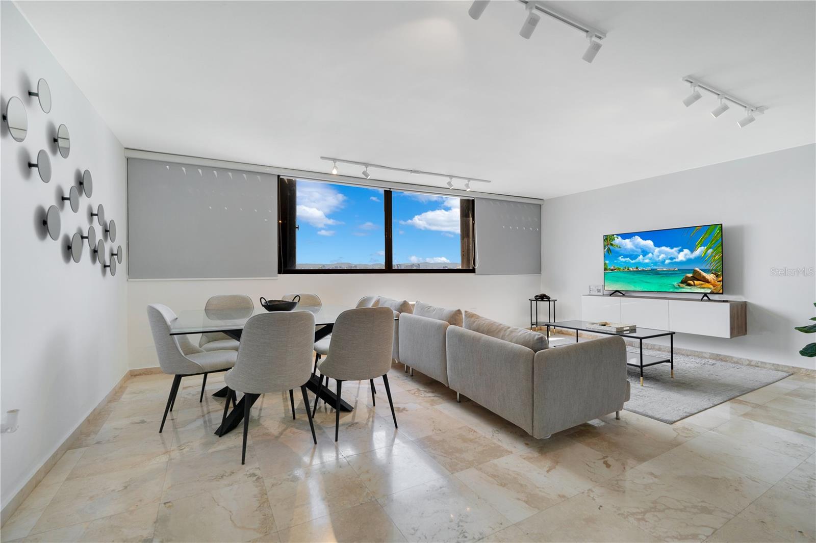 2368 CALLE LAUREL #7-E