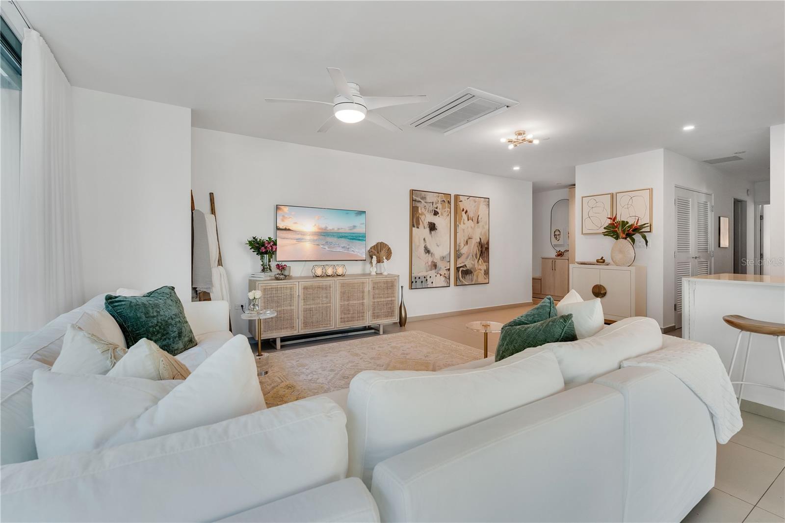 1511 AVENIDA PONCE DE LEÓN AVE #1044