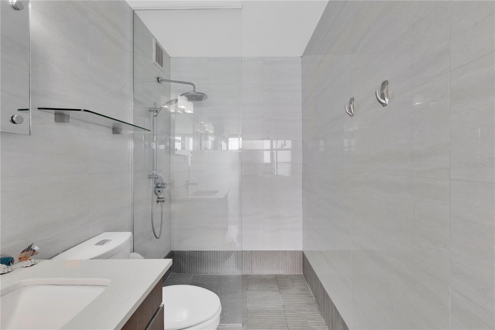 193 CARRETERA KM 1.1 #1609