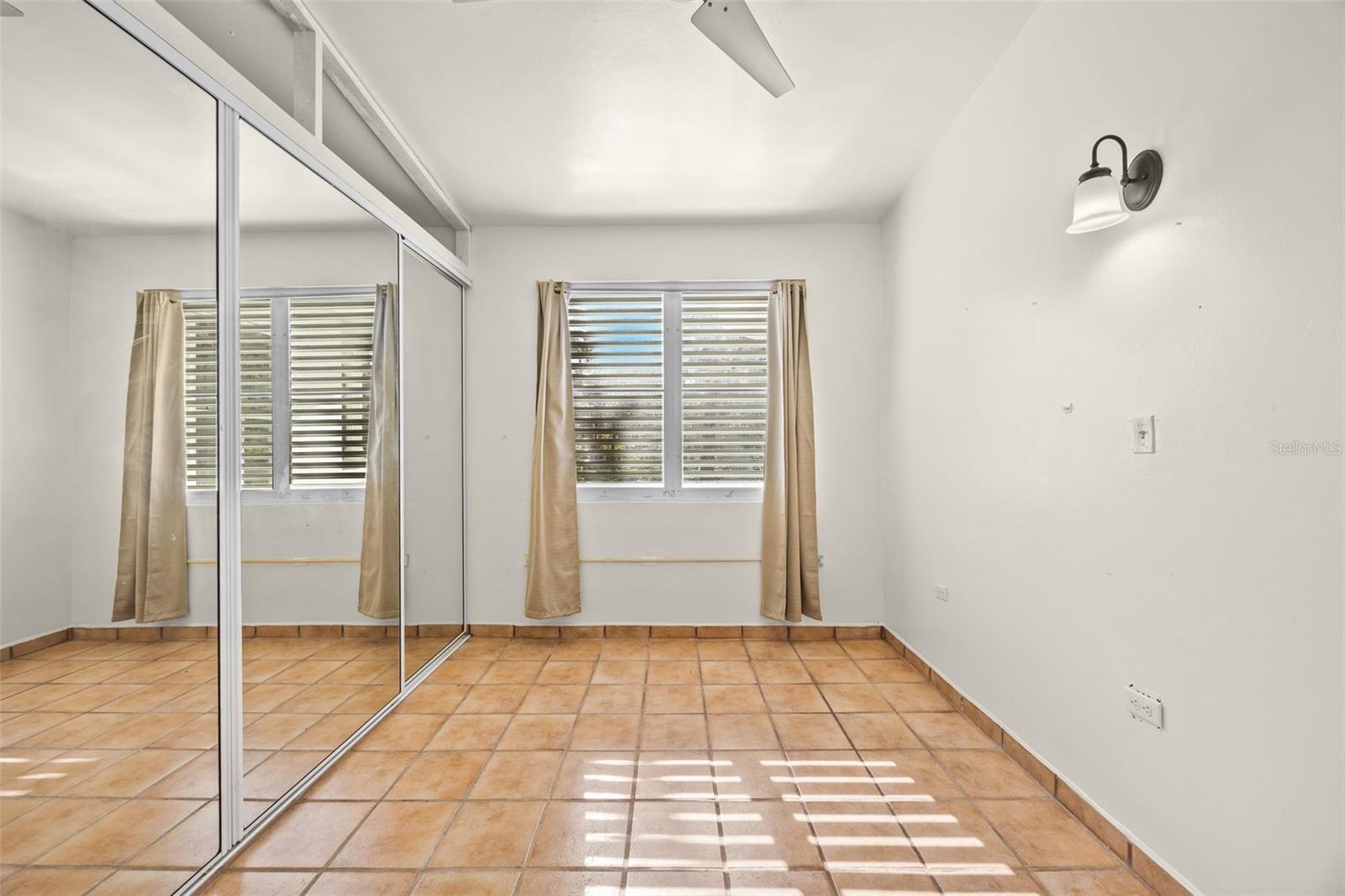 Carretera 742 Km. 2.3 SECTOR LAS VILLAS BO. CARITE #F2-F3